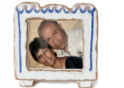 Hassan en Vydia financieren het huis van hun zoon